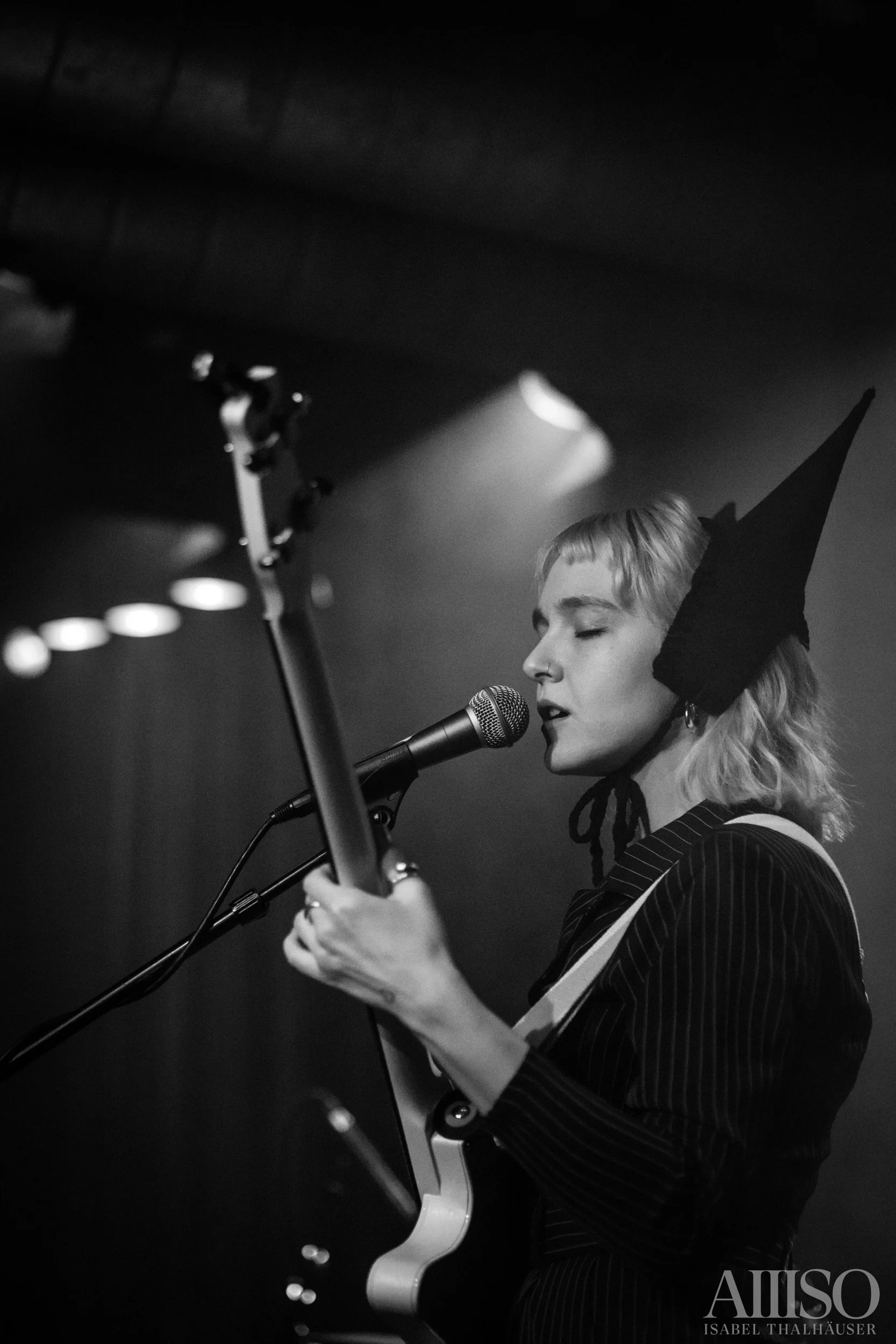 Cindy Gravitiy-10.jpg