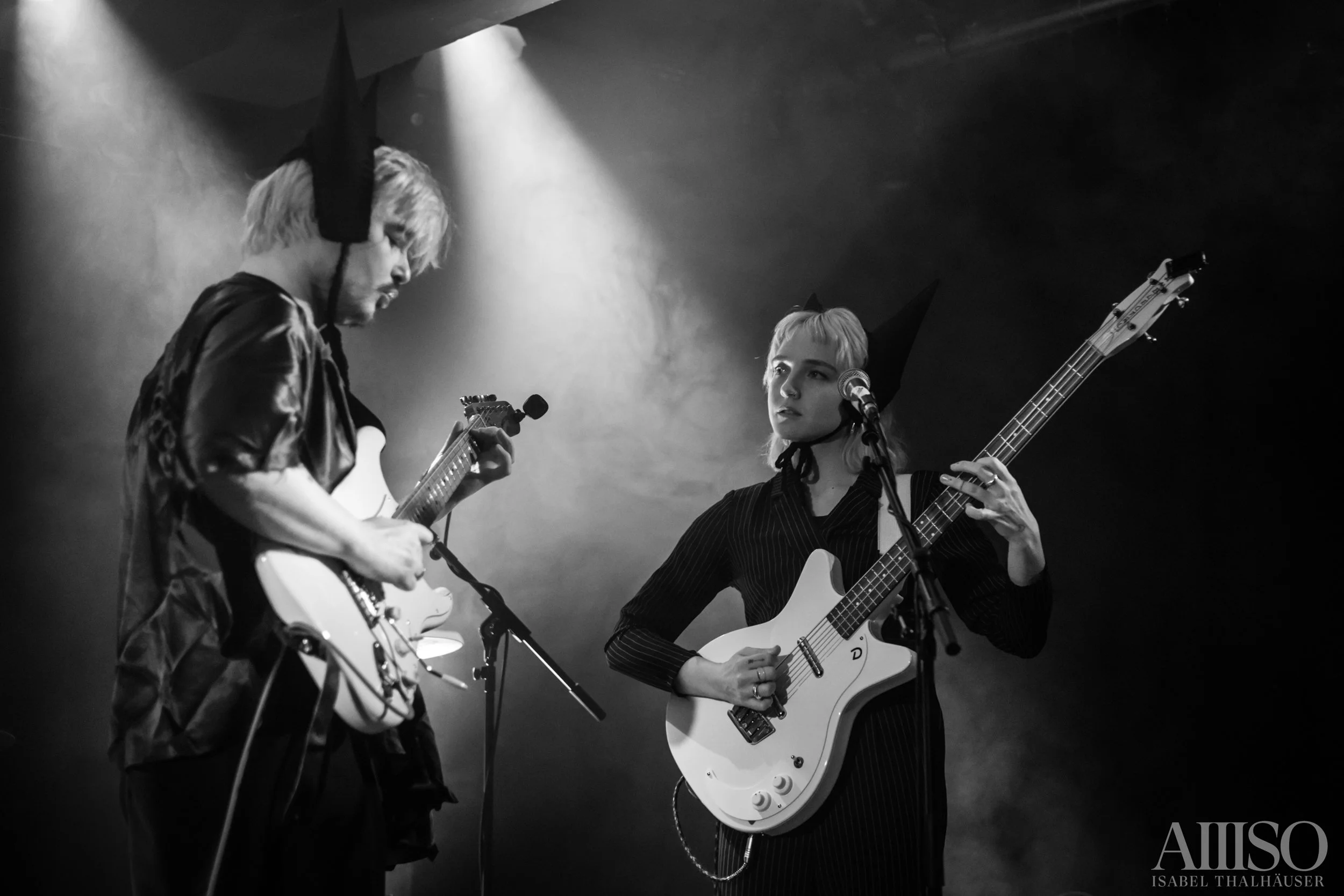 Cindy Gravitiy-16.jpg