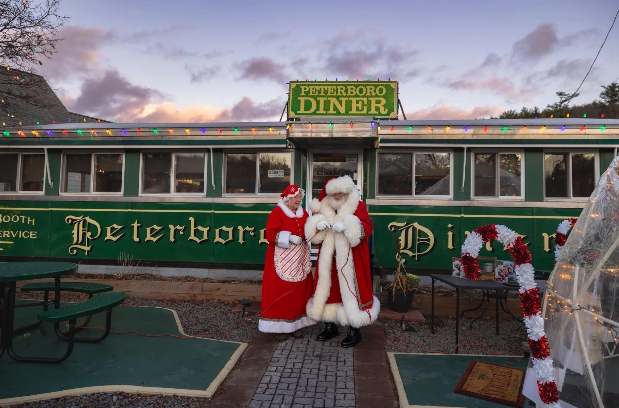 Santa Claus Comes to Town