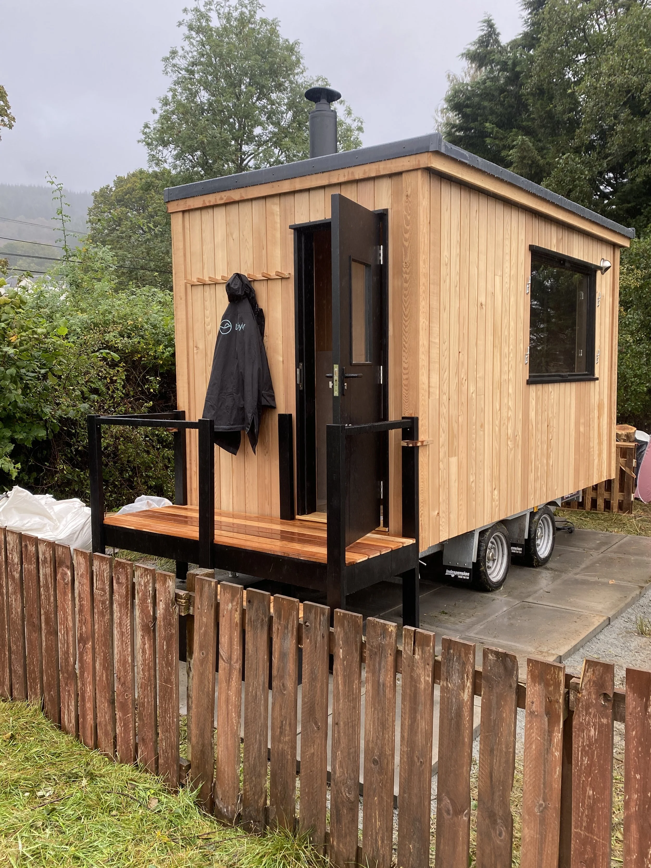 Sauna trailer built for Sweat and soak sauna based on the banks of Loch Ard.