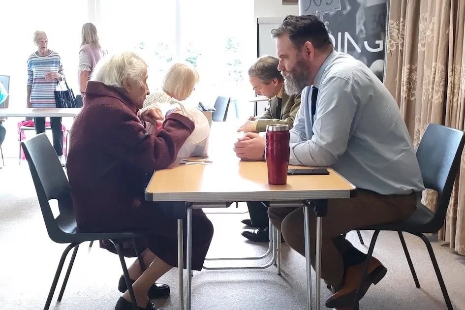 Fri 17 Apr ~ Antiques Valuation