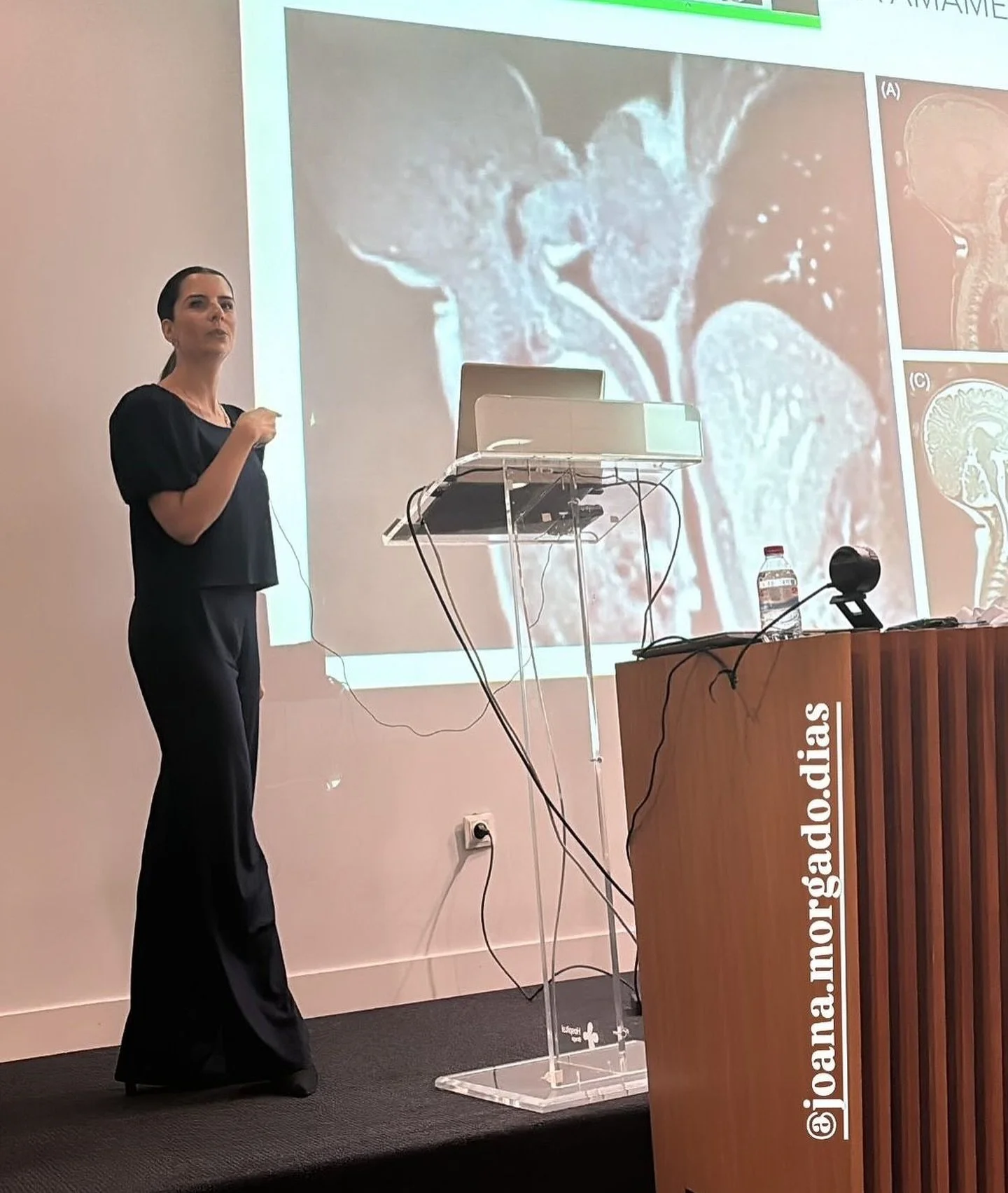 Que privil&eacute;gio foi poder estar presente hoje e partilhar um pouco do meu trabalho nestas primeiras jornadas de amamenta&ccedil;&atilde;o do hospital de braga 💜

Obrigada &agrave; comiss&atilde;o organizadora deste grande evento, &eacute; t&at