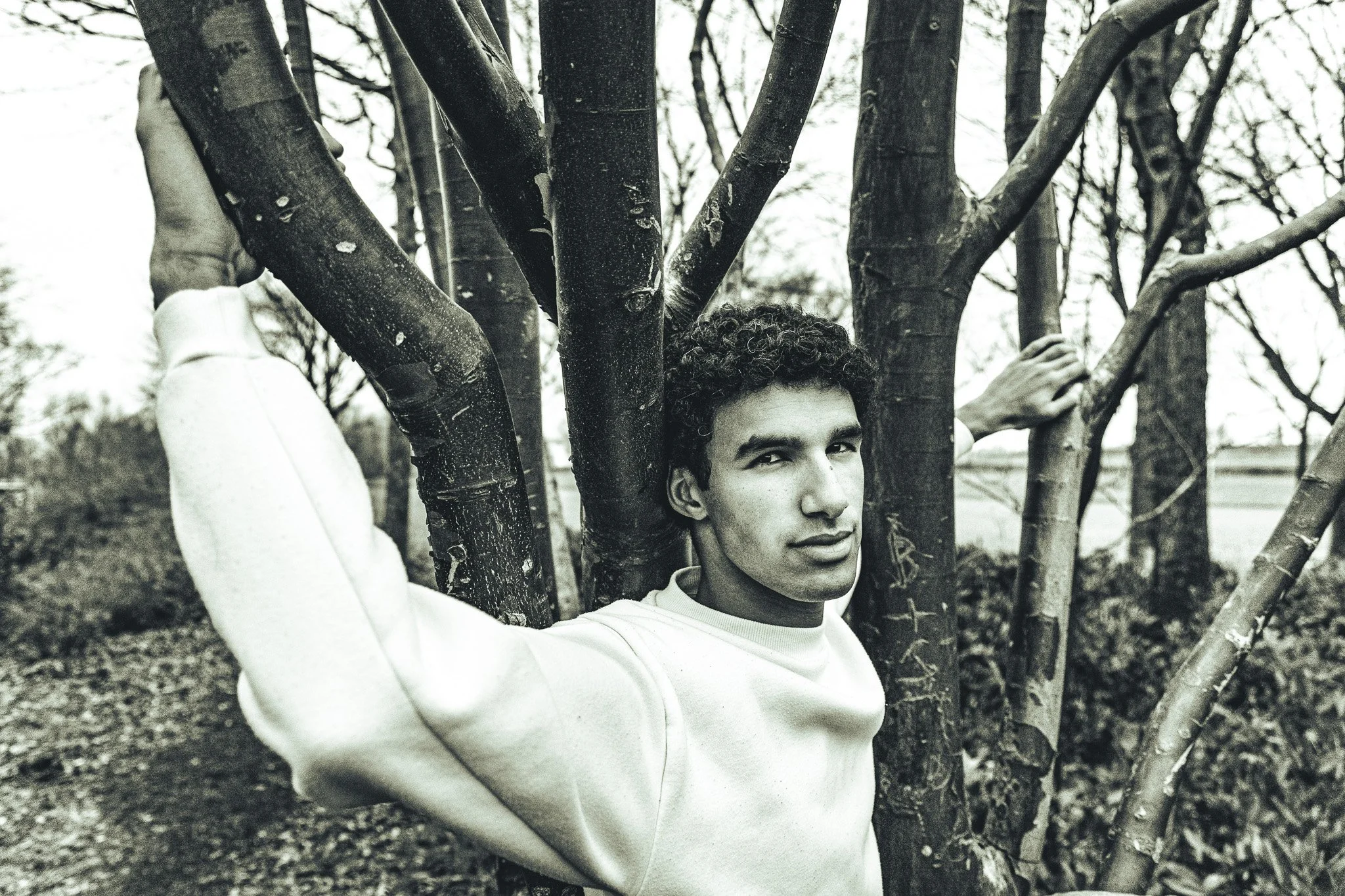 fashion fotoshoot Black and white Urban Nature with Yonis - Matt faces 