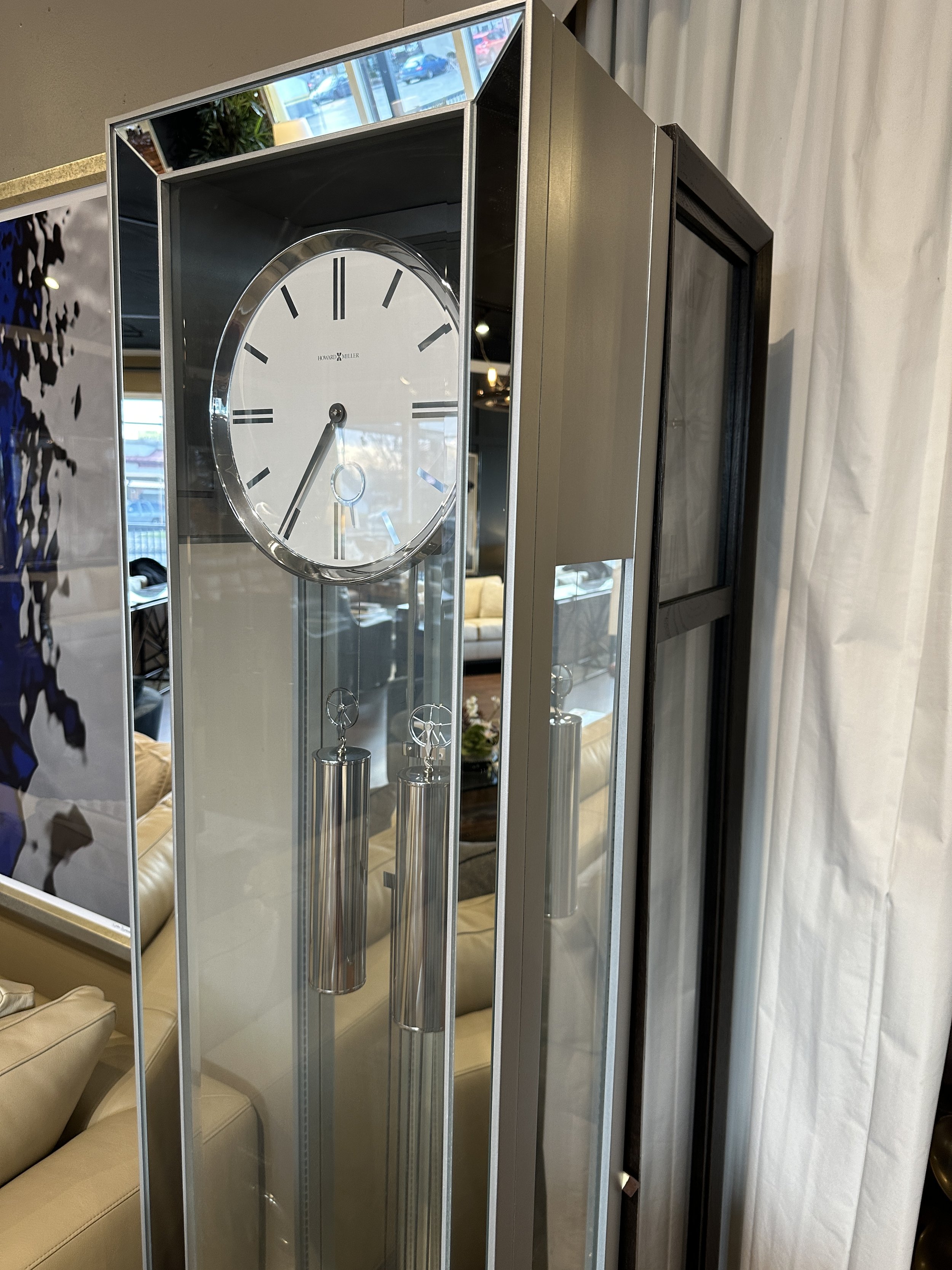 How to Mix Old and New Furniture for a Timeless Home