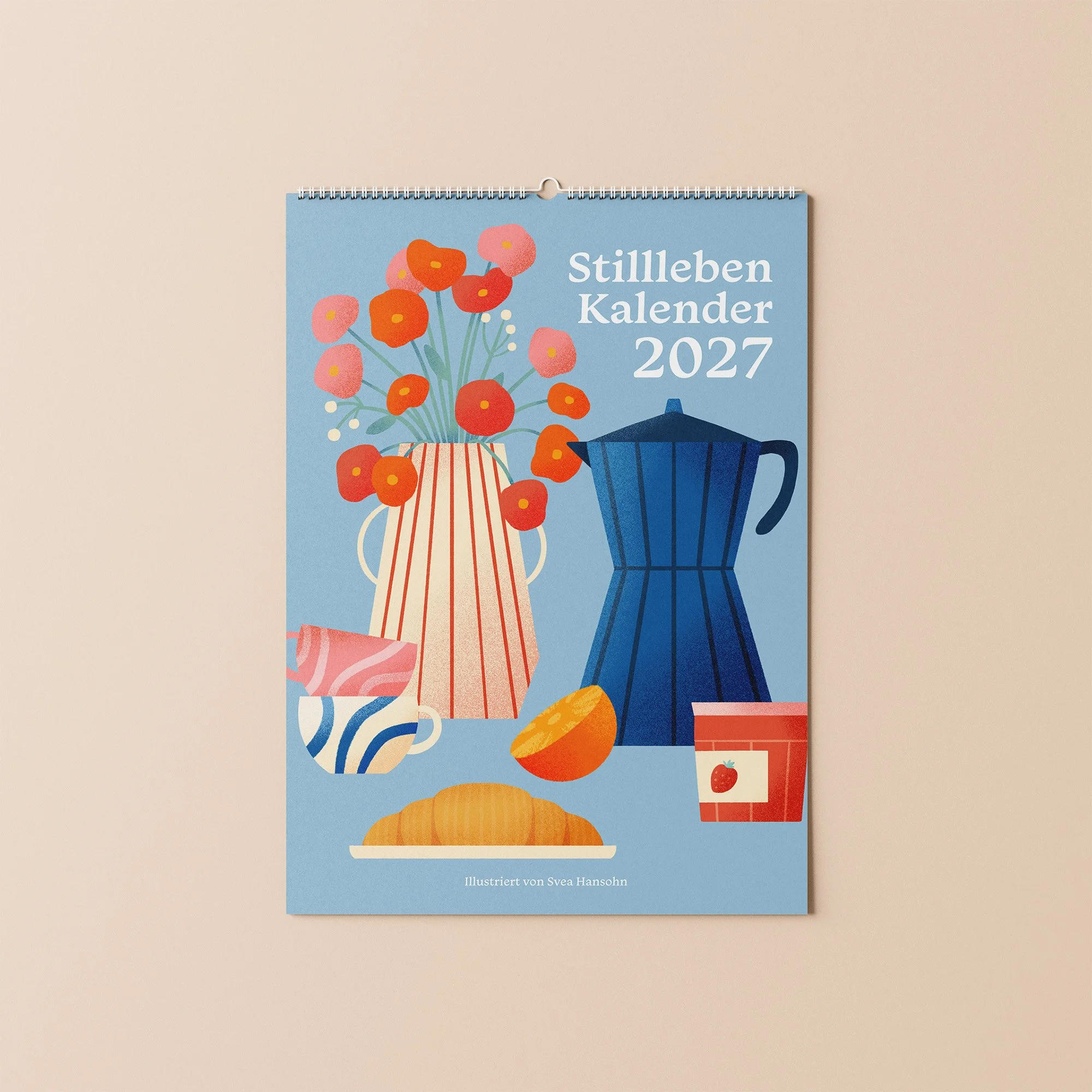 Illustrierter Wandkalender 2027 A4 von Svea Hansohn – Titelblatt mit Stillleben aus Blumen, Vase und blauer Kanne