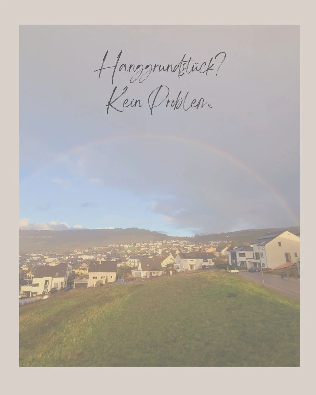 Jedes Gel&auml;nde erz&auml;hlt eine Geschichte.
Die Aufgabe ist nicht, es zu nivellieren &ndash;
sondern es zu verstehen.

In der Hanglage entsteht Architektur in Schichten.
Und genau darin liegt ihre Qualit&auml;t.