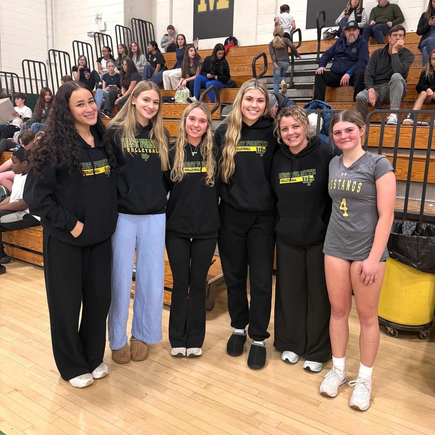 Thank you to @westforsythvb for coming to our middle school game! 💛💚