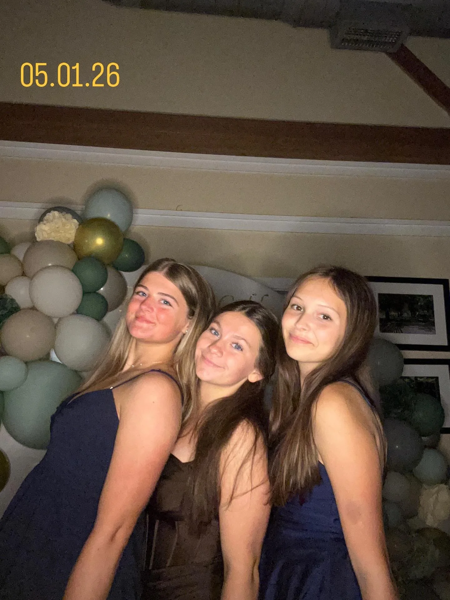 8th grade Gala!!📸🪩💐
I&rsquo;m so lucky to have been able to spend time with my friends and celebrate before we go to highschool🎉 🤍🫶