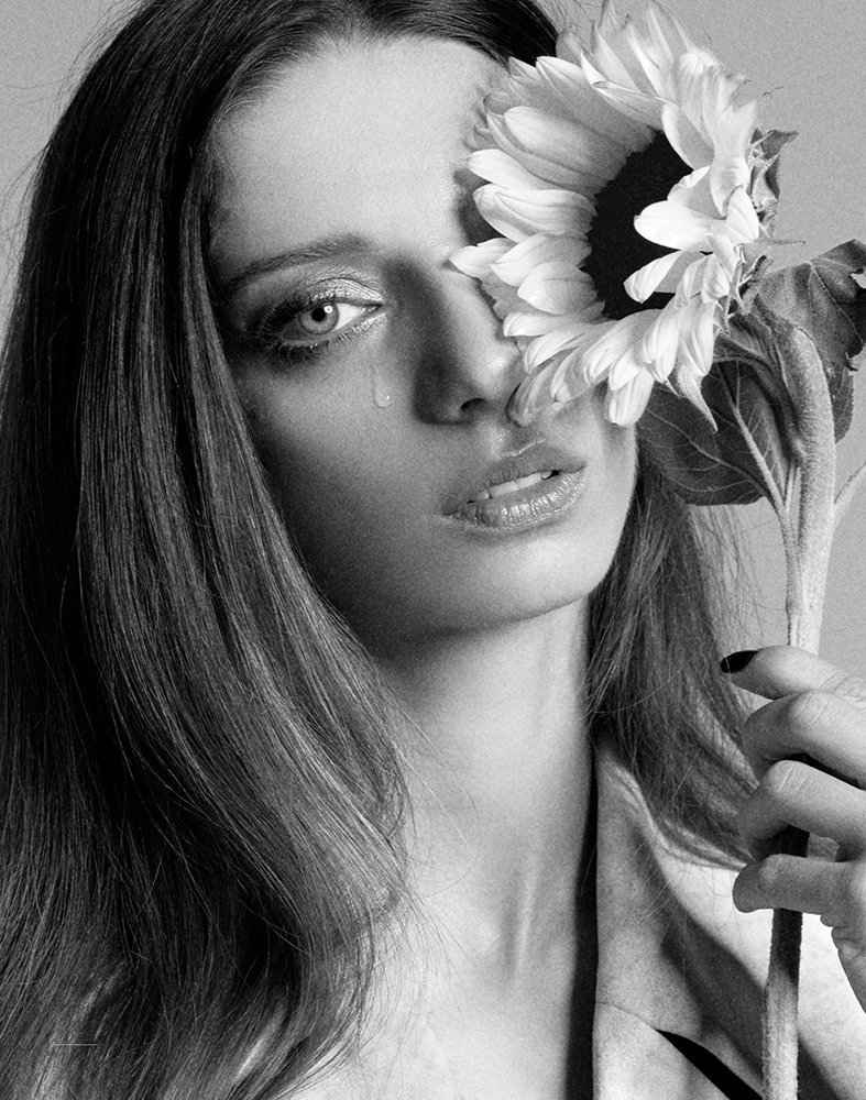 Angela Sarafyan