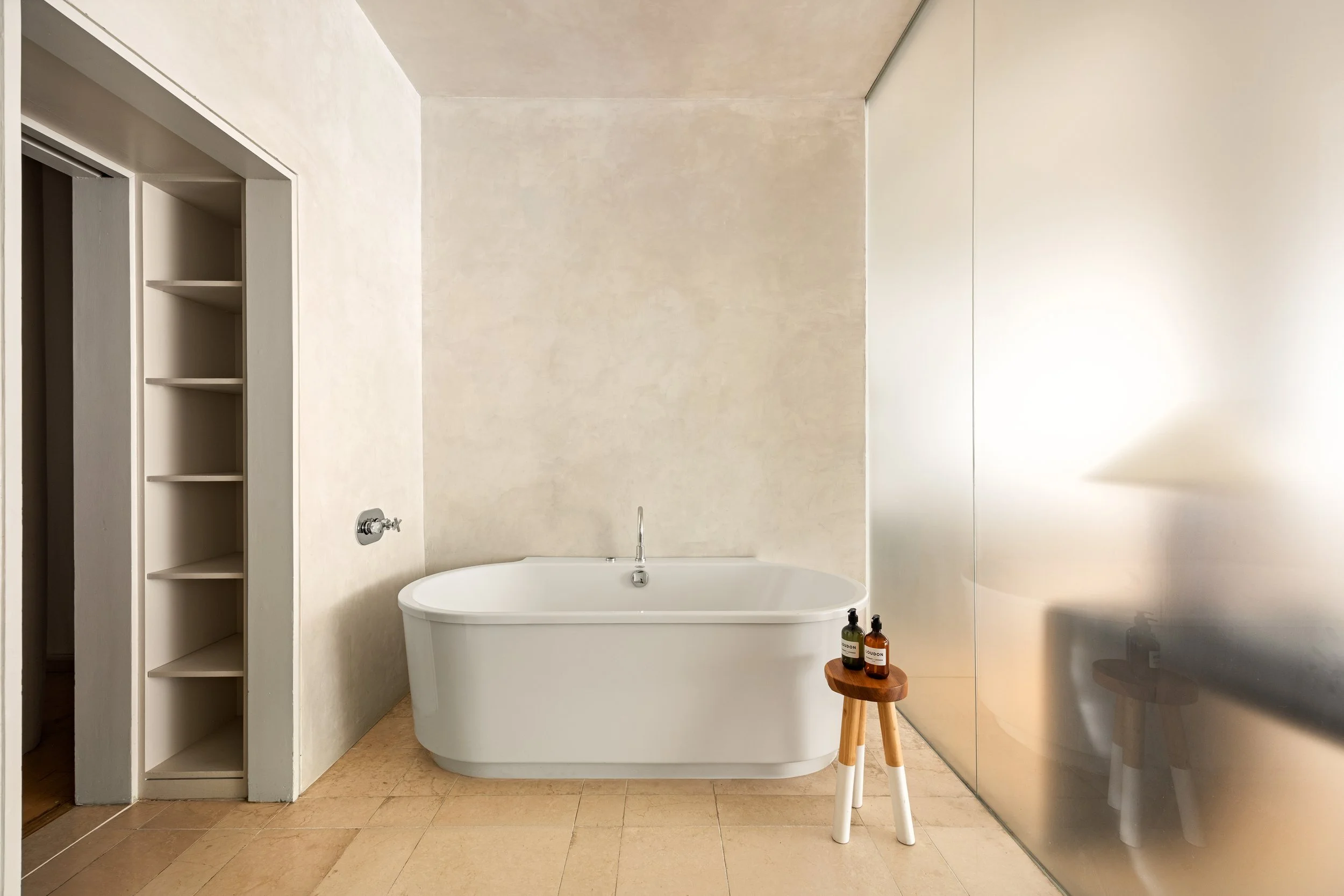 15 West 24th St, Flatiron, New York, Projects, Loudon, Staging, Styling, Interior Design, Real Estate, Luxury, Home, Bathroom, Tub