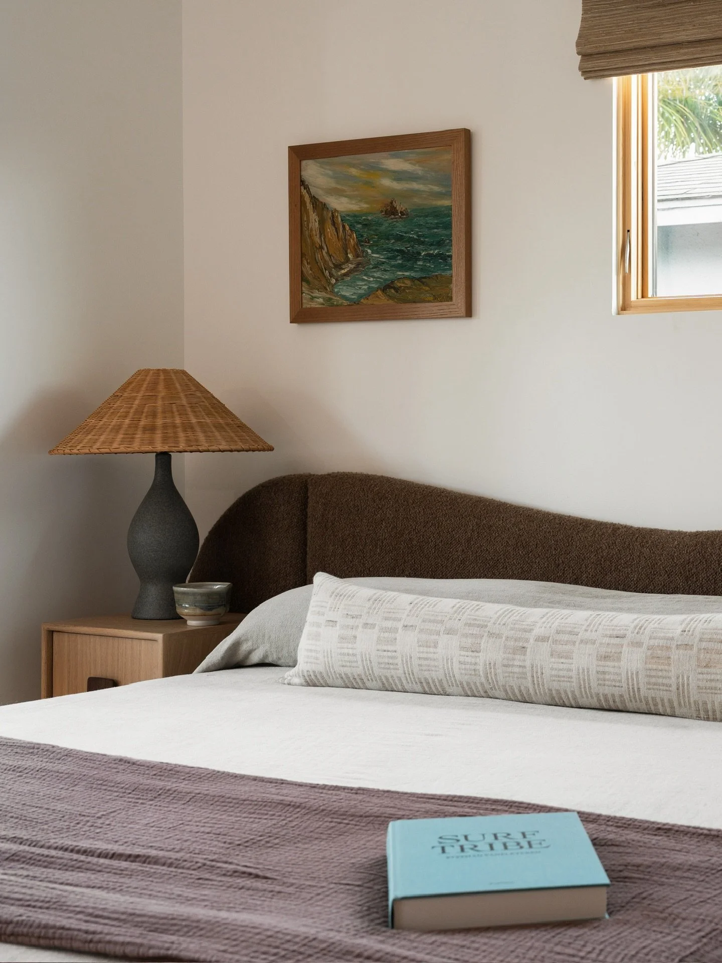 Swipe for serene bedroom vibes 🤍

Photography: @charlotteleaphotography 
Styling: @californiacasa