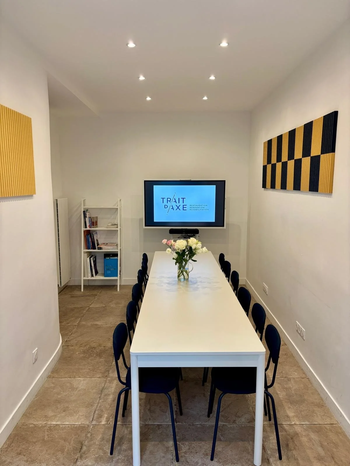 TRAIT D’AXE PREND DE LA HAUTEUR : L’AGENCE AGRANDIT SES BUREAUX