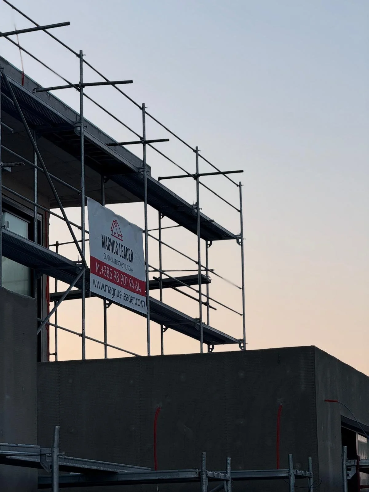 Magnus Znak na skeli.jpeg