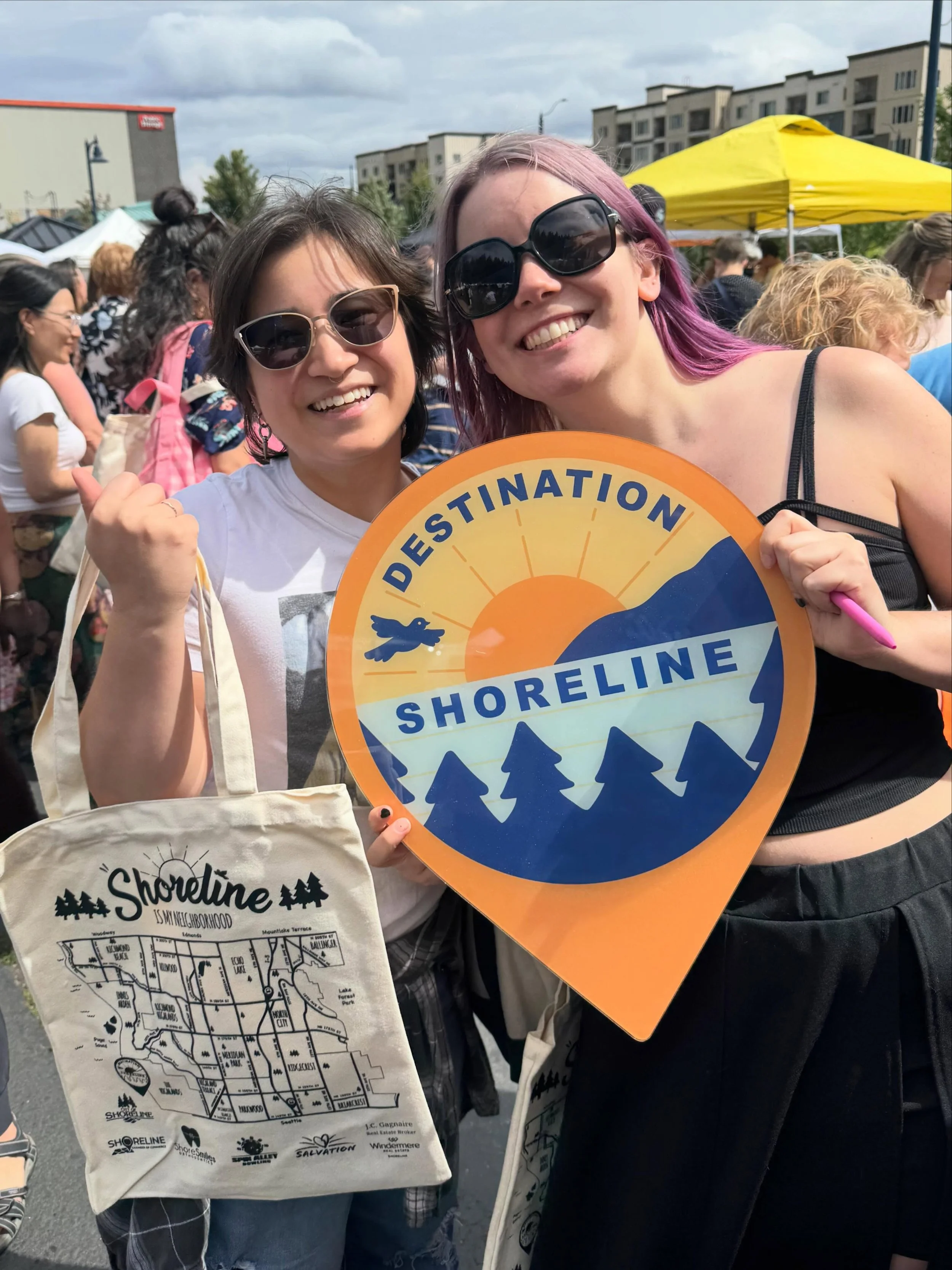 Kids Day @shoreline.farmers.market was a big hit! We gave out over 500 Shoreline is My Neighborhood tote bags and at least 100 local guide. We ran out of neighborhood buttons 😅 and connected with so many amazing people in Shoreline 😀! Thank you to 