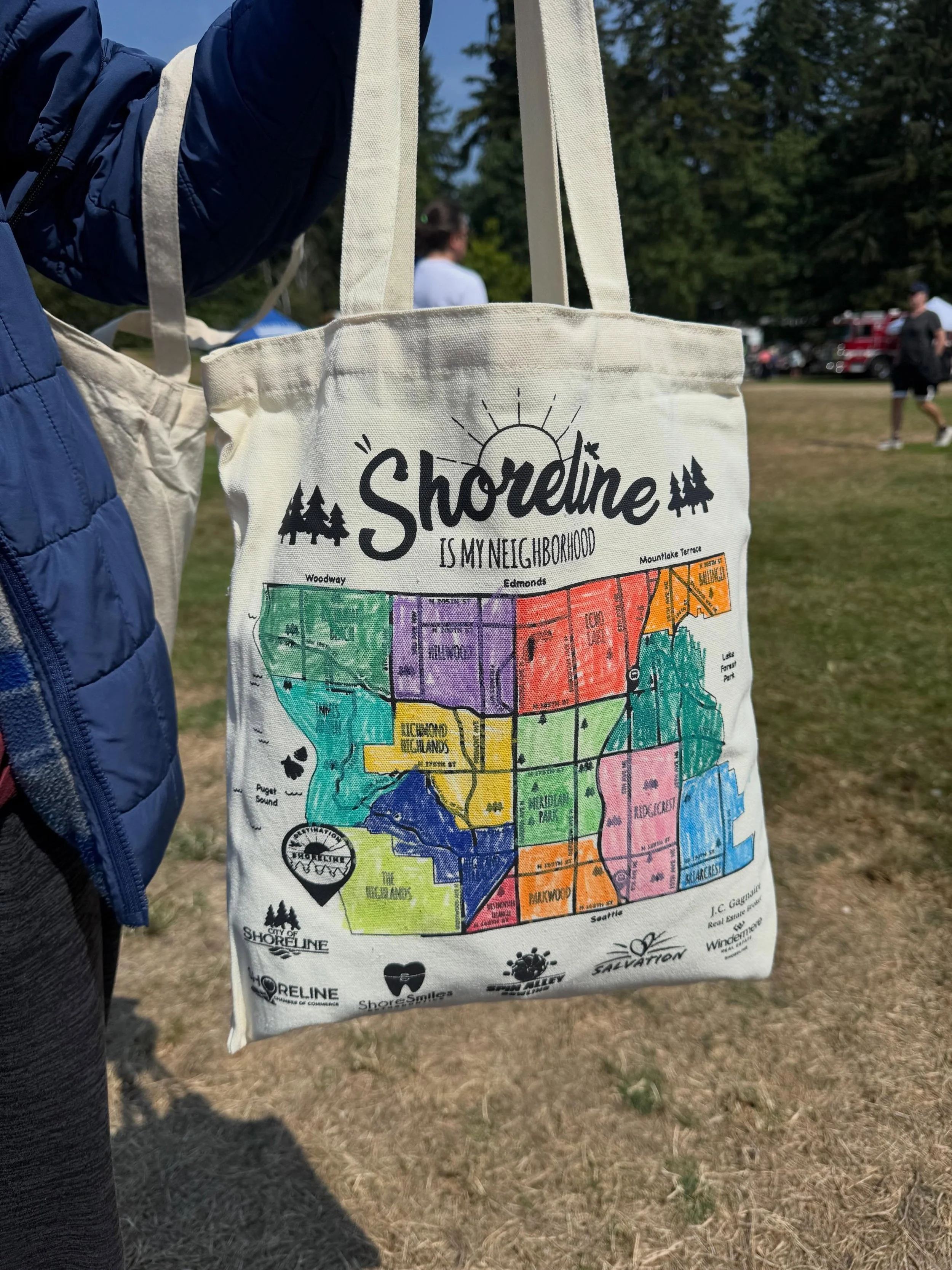 Celebrate Shoreline was a blast! 700 tote bags, a colorful map, sunshine, and big smiles! Thank you for being part of our community! See you next year. 👋

#shorelinewa #destinationshoreline #shorelinelife