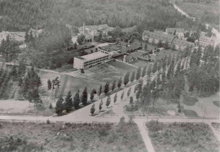 About 1938. Aerial view of Firlands Sanatorium. About 1938. Firland Sanatorium aerial view, looking due west at their 53 acres. The diagonal road is Kings Garden Dr N, and Fremont Ave runs L-R in the foreground. All the patients were moved to the sur