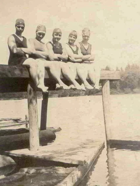 1930. Staff from Firland at Echo Lake
1930. Staff from Firland Tuberculosis Sanatorium. Second from left is Florence Butzke, whose parents owned the Echo Lake Resort. Nurses would come down to the lake to swim for recreation.