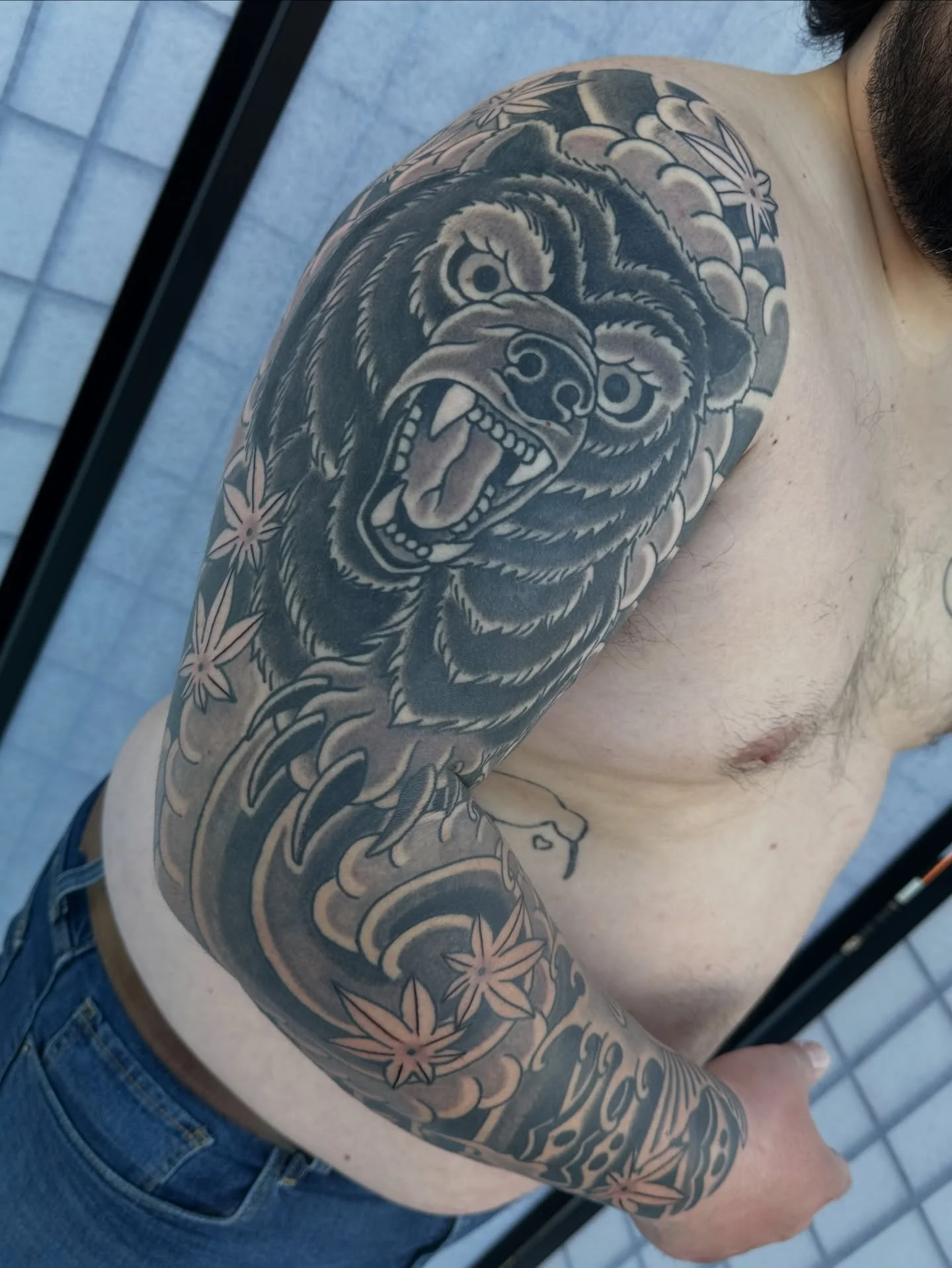 Grizzly and salmon sleeve finished for my man Riley. This one was a lot of fun to design and tattoo.

I&rsquo;m always taking on new Japanese-inspired tattoos in Redmond. DM or email for a consultation!

#redmondtattoo #seattlejapanesetattoo