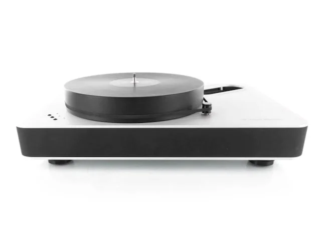 Dr. Feickert Analogue Blackbird turntable in black and silver finish, front view showing high-mass aluminum platter, belt-drive motor assembly, and minimalist plinth design.