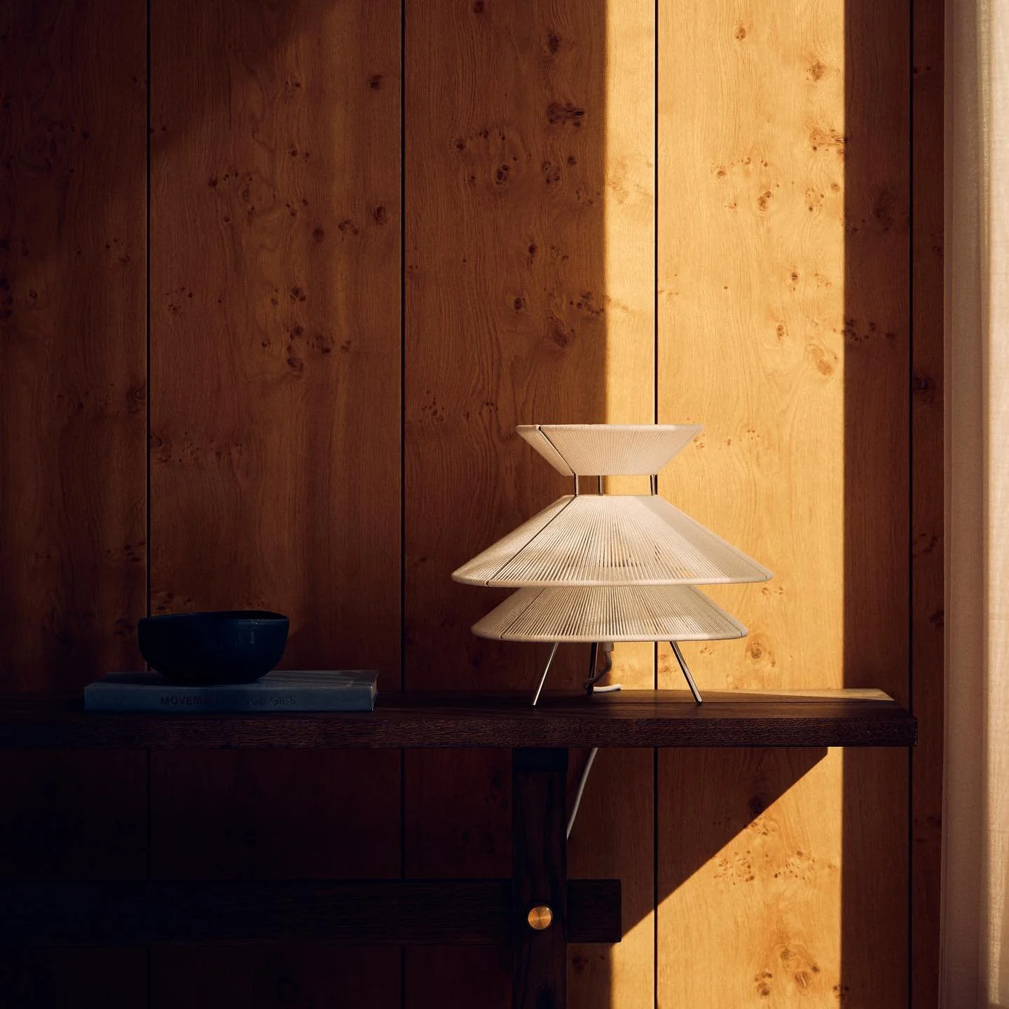 KIKU tablelamp @frandsencom 

Design: Naija Ils&oslash;e