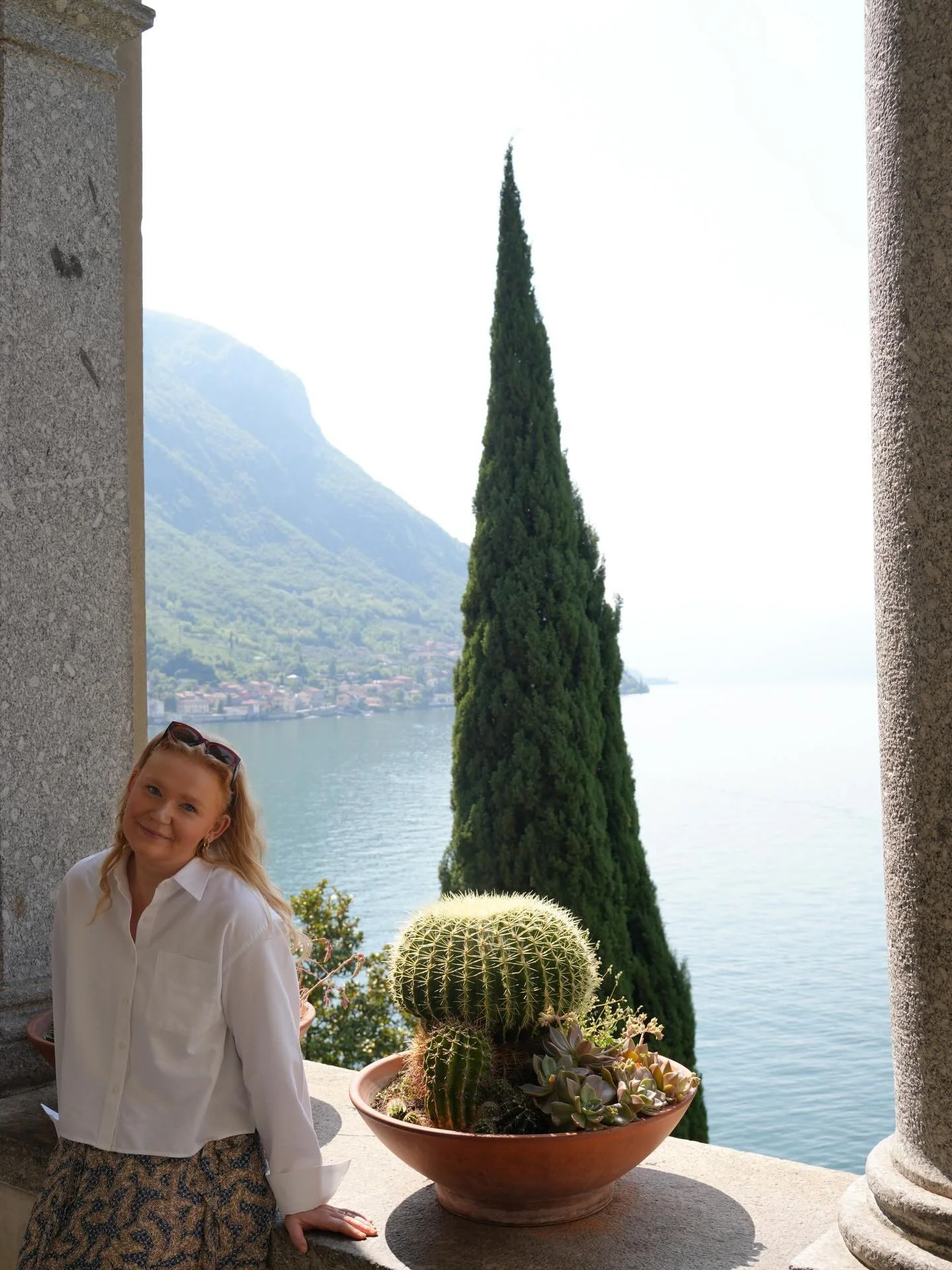 spring days in varenna, lake como 🍇🍊🫒 #varenna #lakecomo #italy #villamonastero #travel