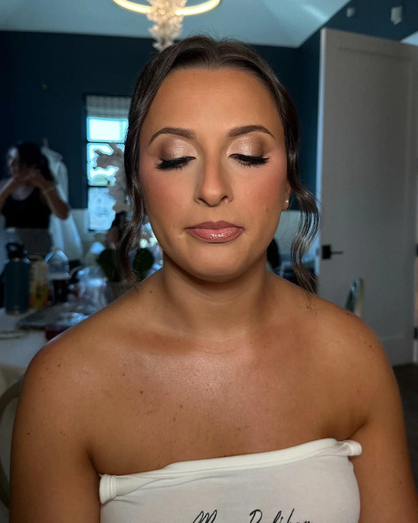 my beautiful @alpassero 🩷

Hair @mesalonandspa 
Venue @tyde_walnutbeach 

glowing from the inside out..the sweetest human🫶🏼
so blessed to have the best brides ever, to inquire email argbeautyy@gmail.com