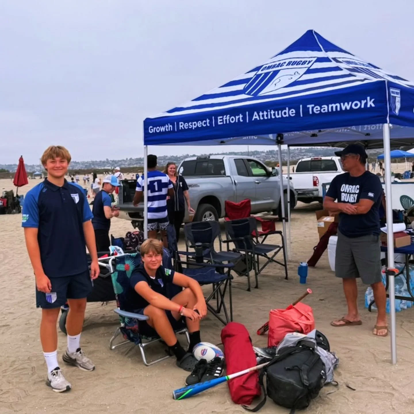 Players and coaches from @ombacwallabies are down at OMBAC's Jr. Over the Line tourney today talking about rugby and keeping everyone  hydrated! Come by and say hello! @ombacsd @jr_otl