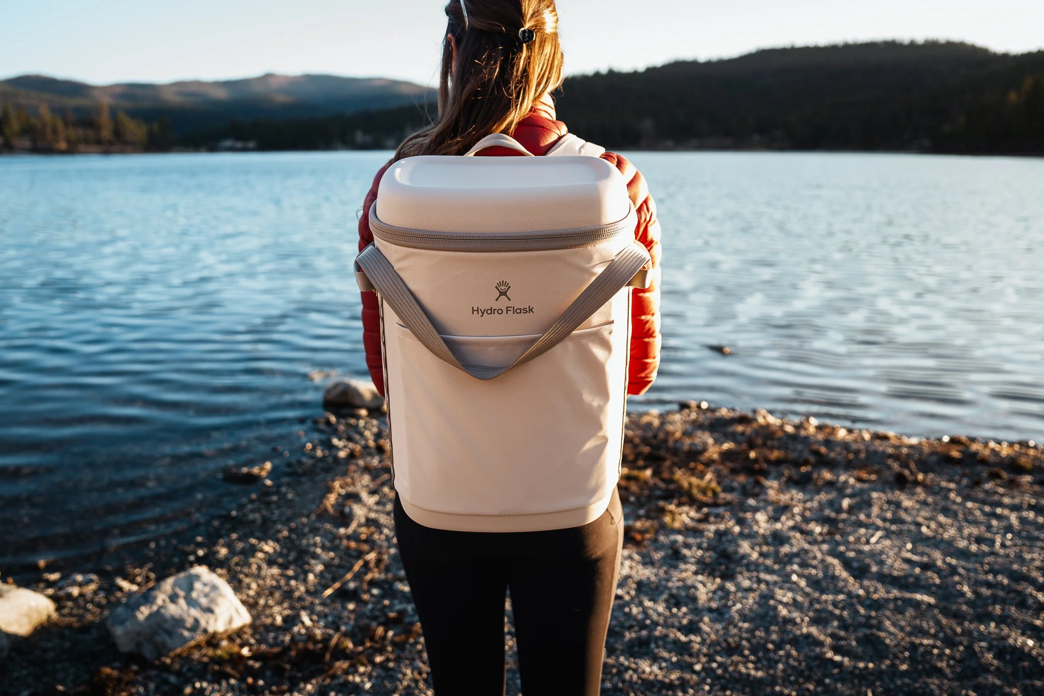 Hydroflask-22L-Carryout-Cooler_Montana-5.jpg