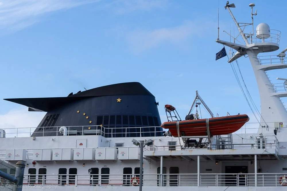M/V Columbia Smokestack