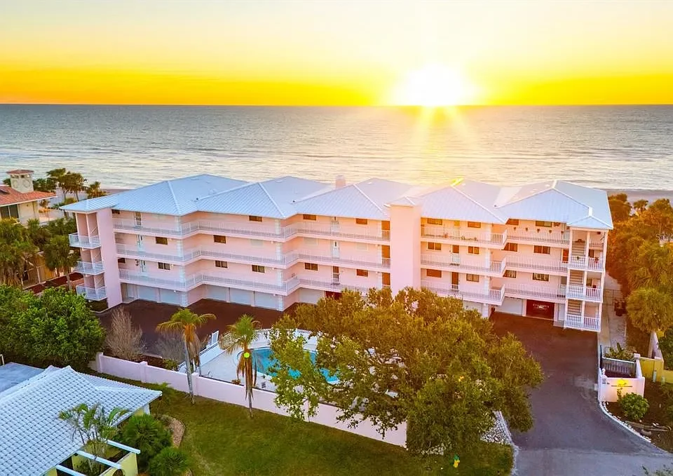 $1,125,000 | 908 Golden Beach, Venice