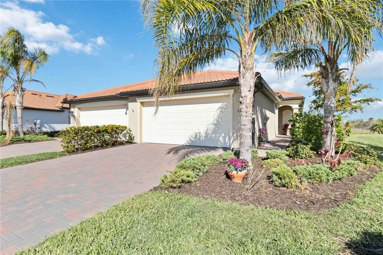 $362,500 | 23924 Skyflower Ct, Venice