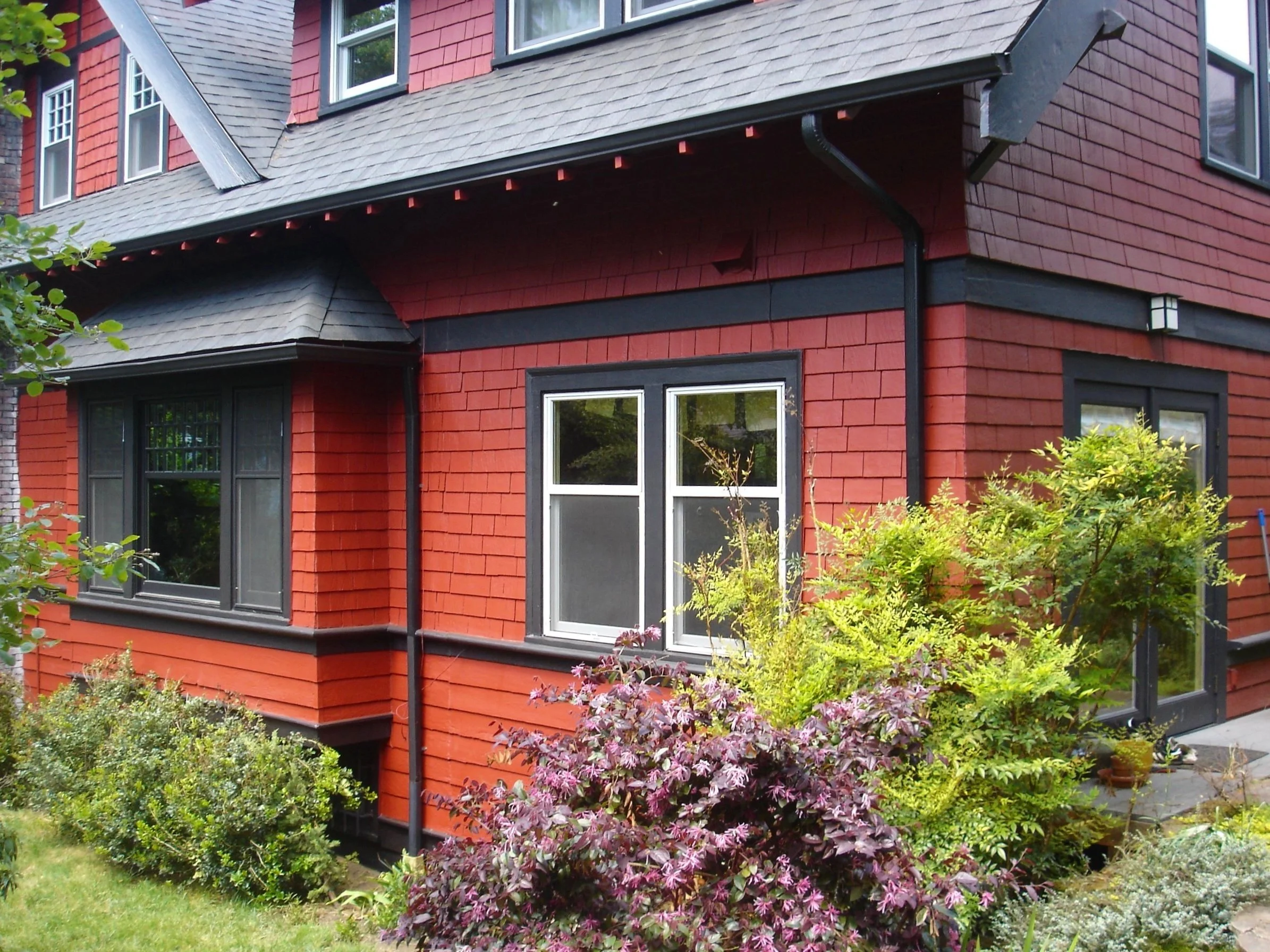 Exterior Lead Paint Remediation and Restoration project in Seattle, WA - Healthy, Eco Conscious, Lead Paint Removal