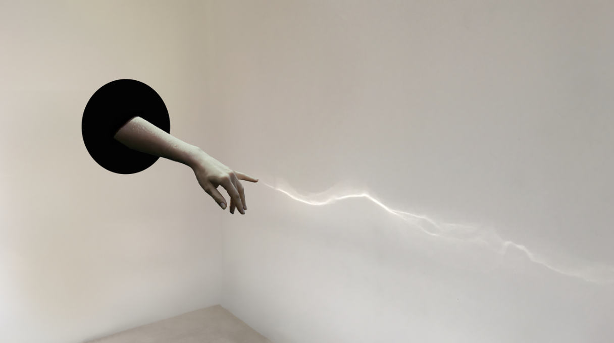 Entering the Unknown of 'Everyday Symbolic'