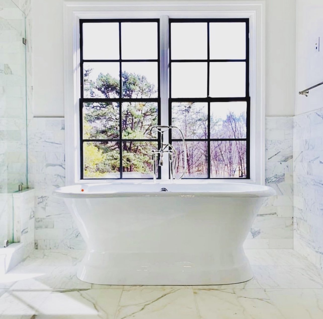 Lakeview Country Club-Primary Bath