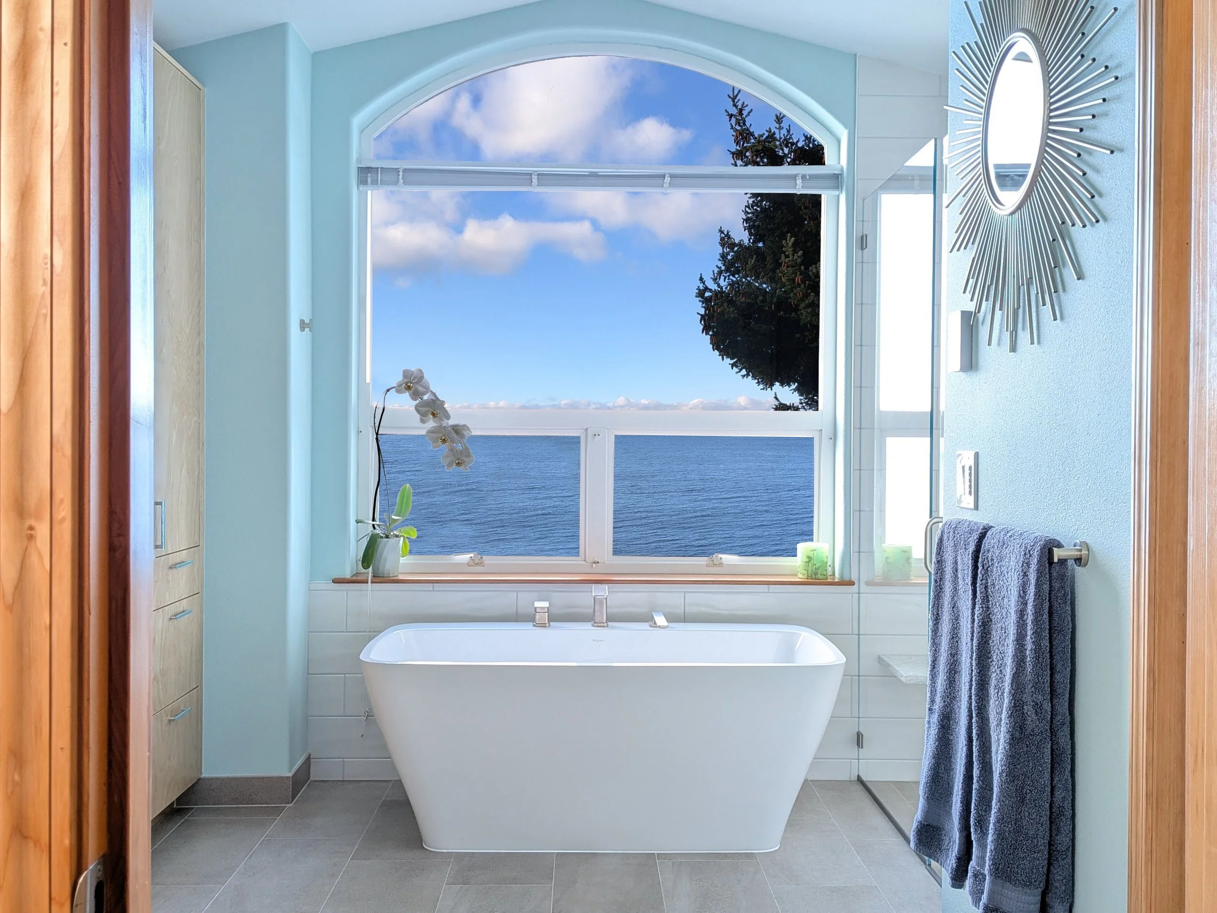 A Tub with a View