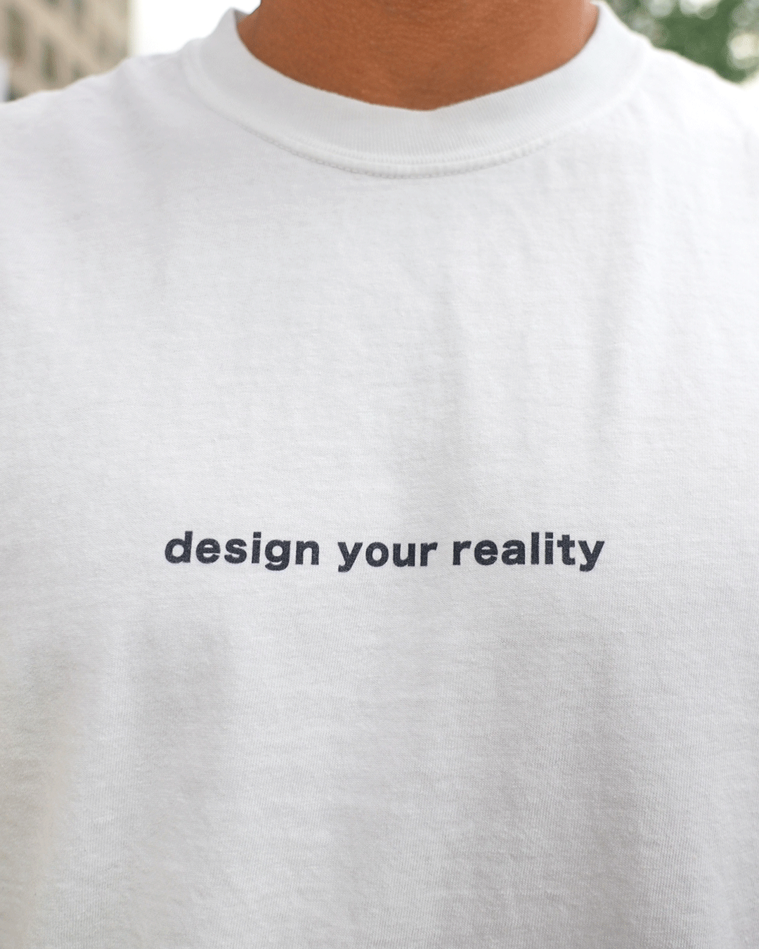Untitled-1_0002_white-shirt-front-closeup.png