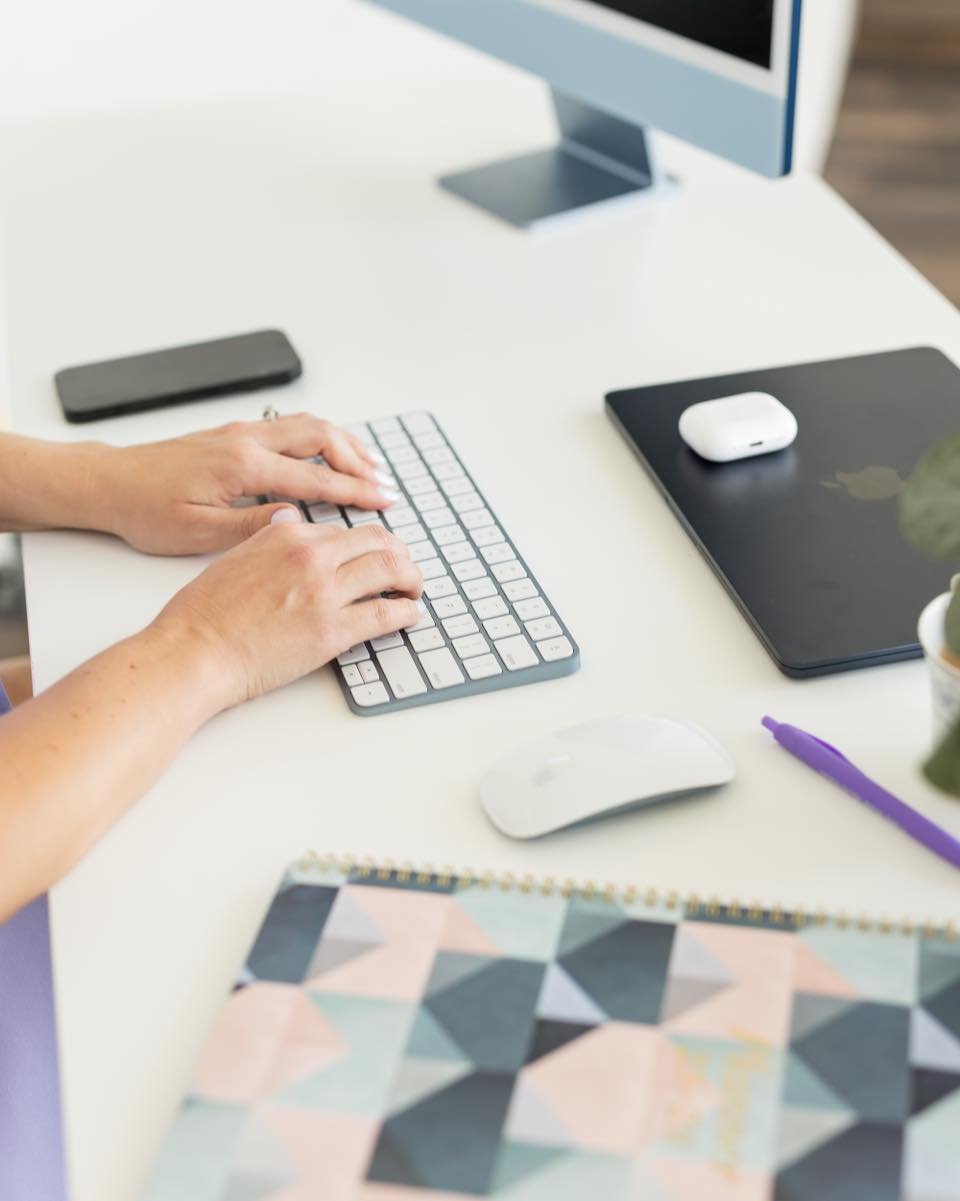 What Support Can Look Like&hellip;

Support doesn&rsquo;t always mean hiring a full team.

Support can look like:
✔️ One person rewriting your homepage
✔️ Monthly content planning so you&rsquo;re not starting from scratch
✔️ A strategy that reminds y