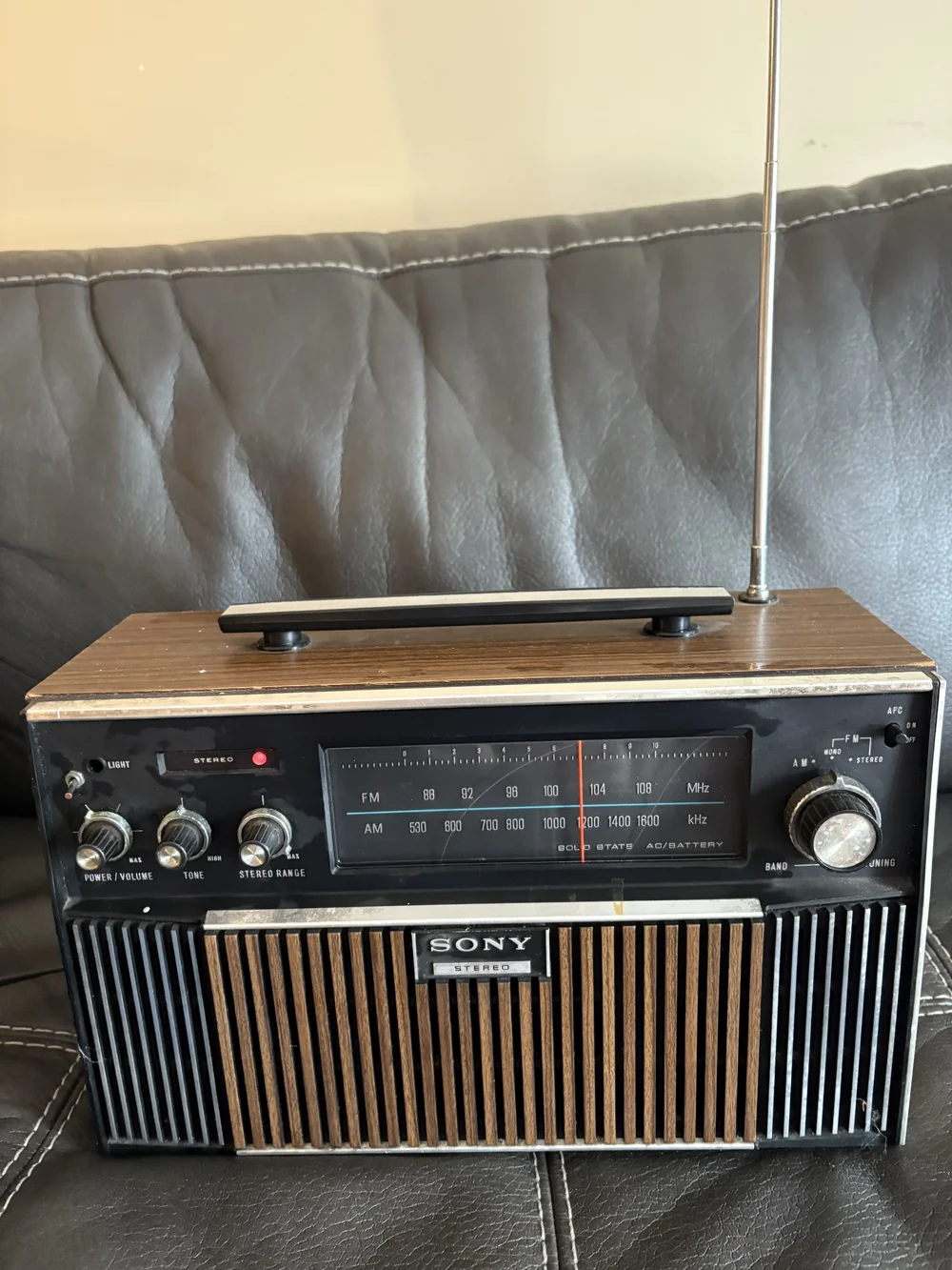 SONY CF-5600 AM/FM 3 band レシバ― SONY CF-5600 AM/FM 3 band レシバ― SONY CF-5600 AM/FM 3 band レシバ