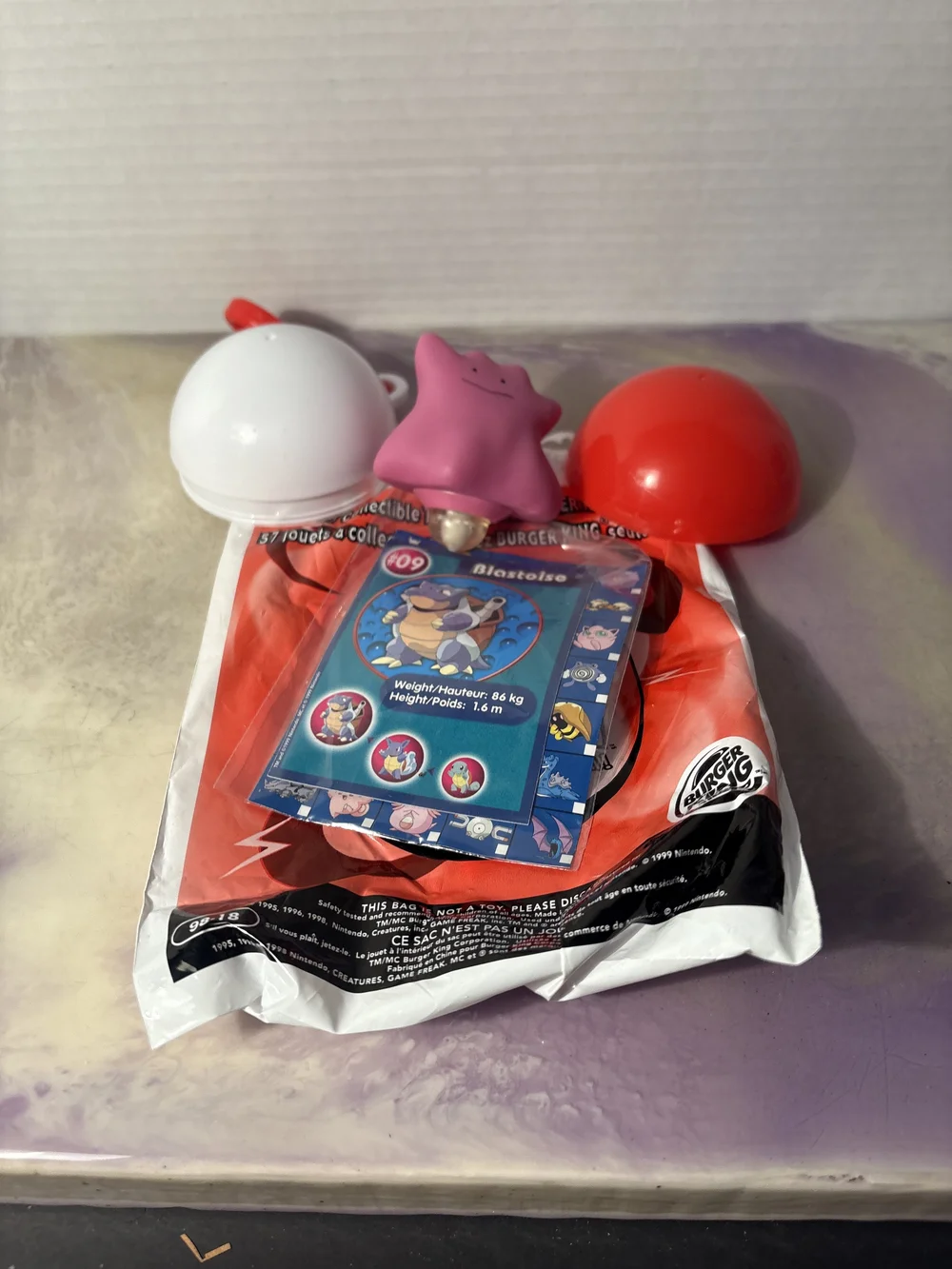 Vintage Pokemon DITTO spinning Toy - Awesome Burger King Vintage