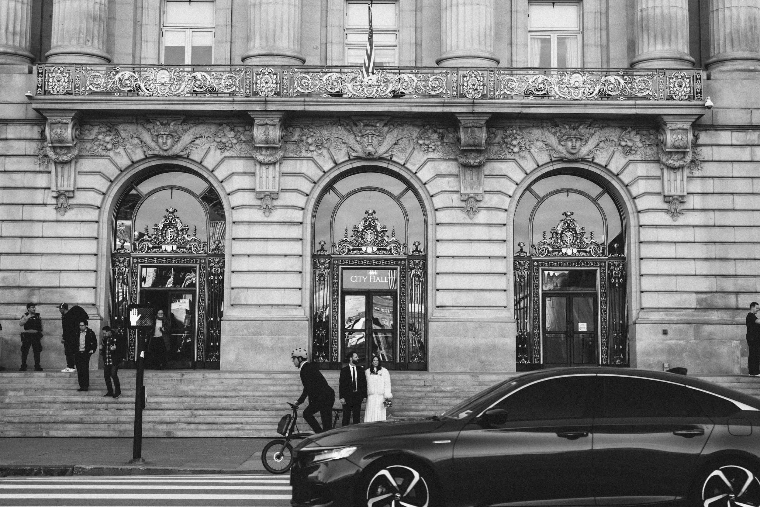 city hall in Black &amp; White 