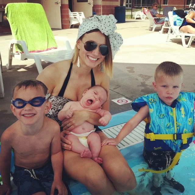 InstaFriday- I Will Have No Memories of This Time of Life