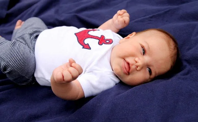 Vibrant Designs by Mimi Review and Giveaway