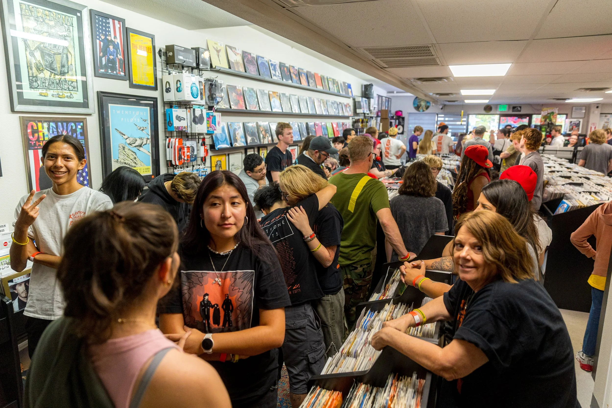 TOP Listening Party EE-27.jpg