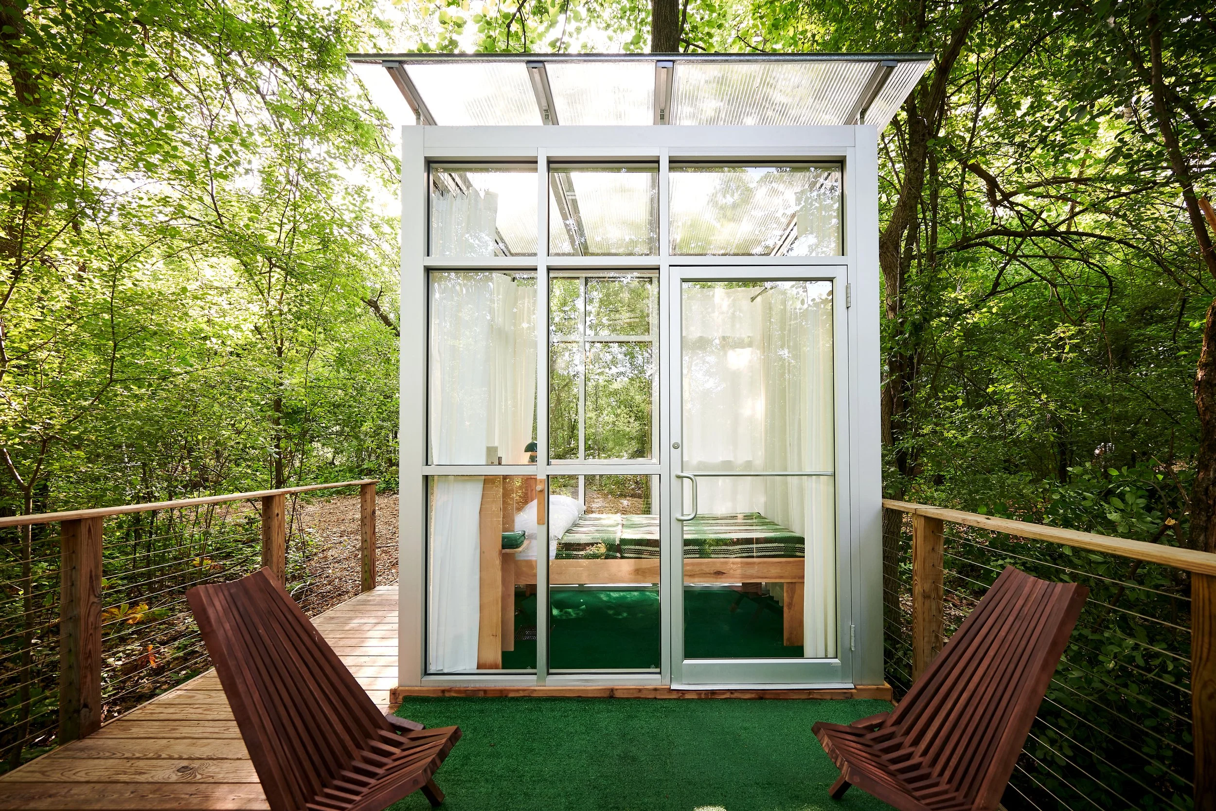 Bob Coscarelli_GlassHouses6_2646347 (1).jpg