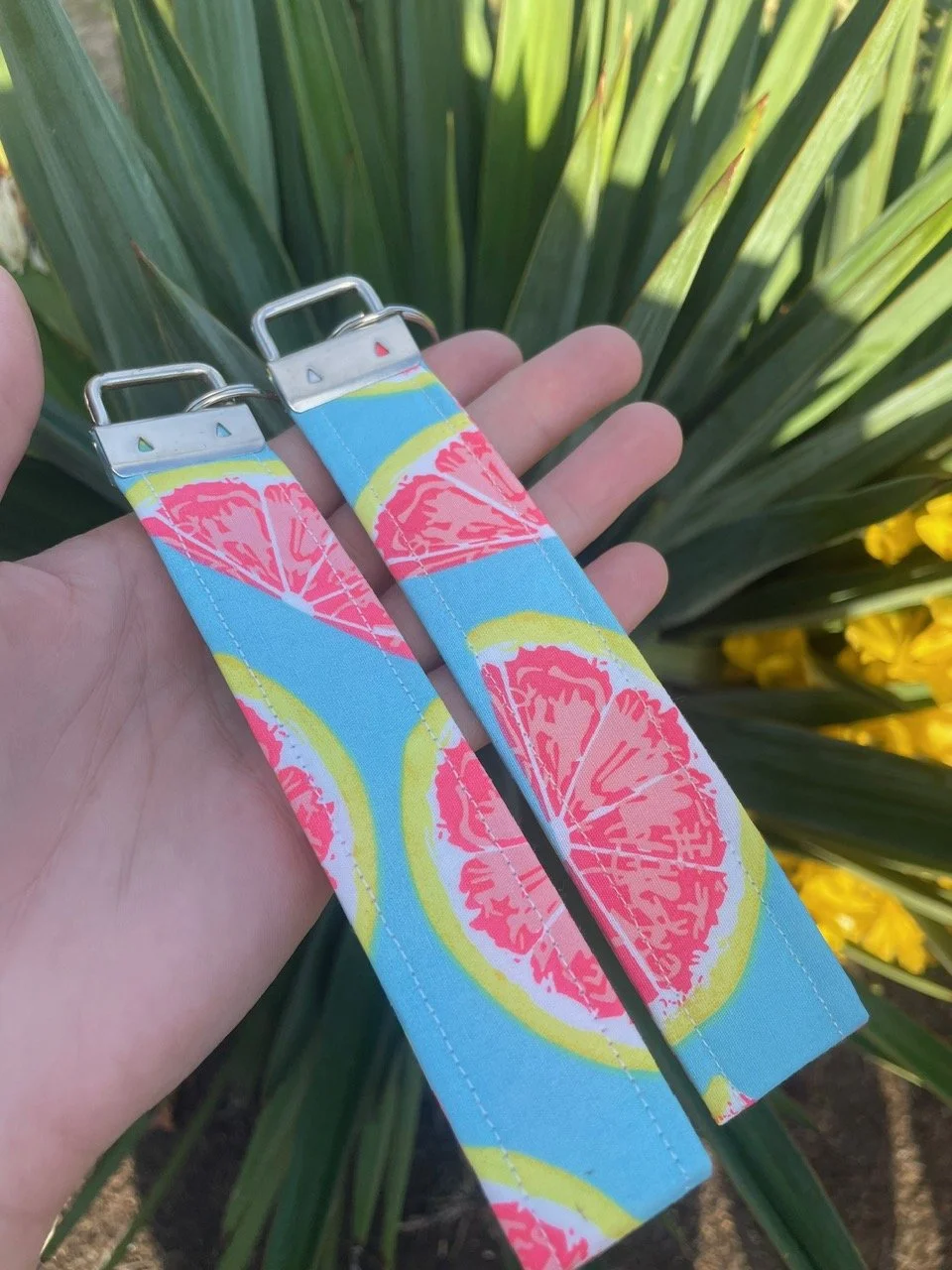 Blue & Pink Grapefruit Wristlet - back.jpeg