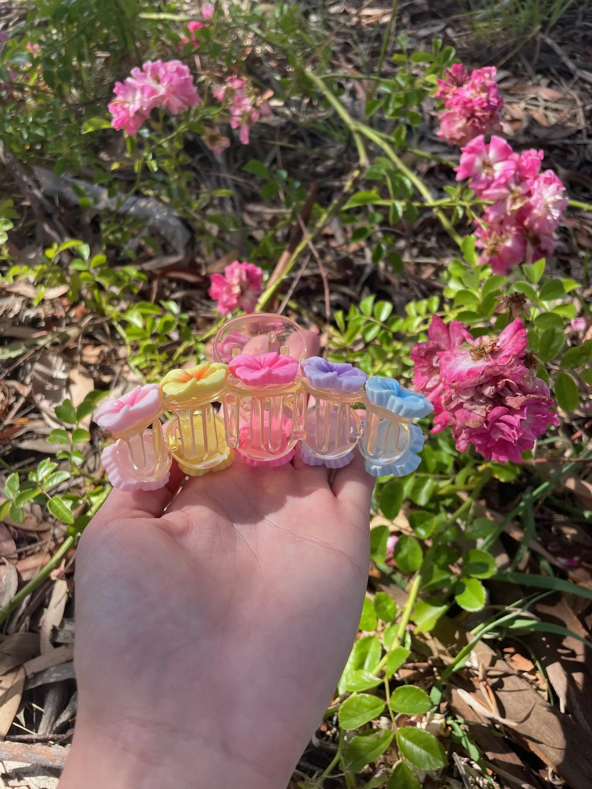 Rainbow Frangipani Claw clip  4.jpg