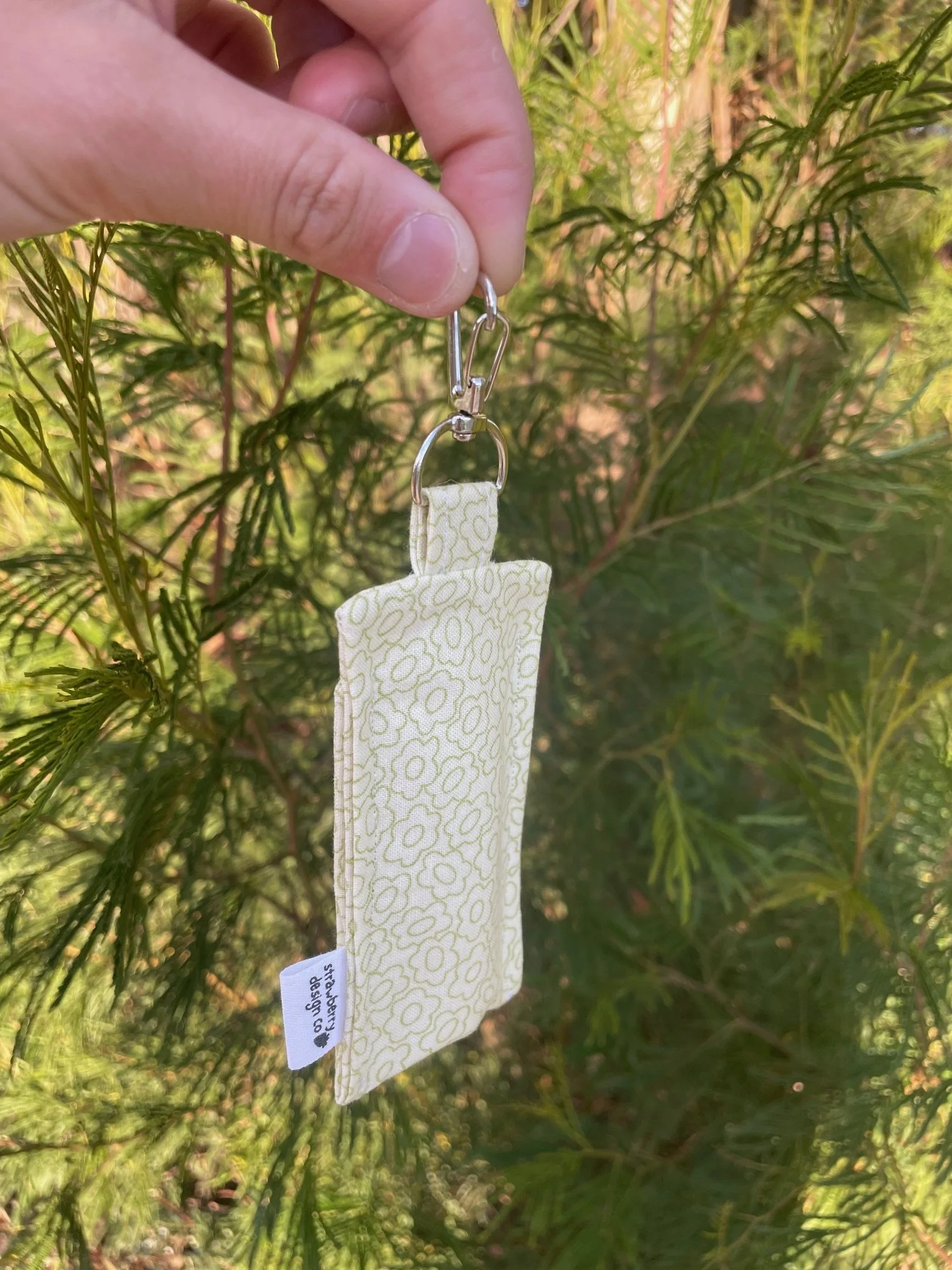 Green Squiggle Lipgloss Holder 5.jpeg