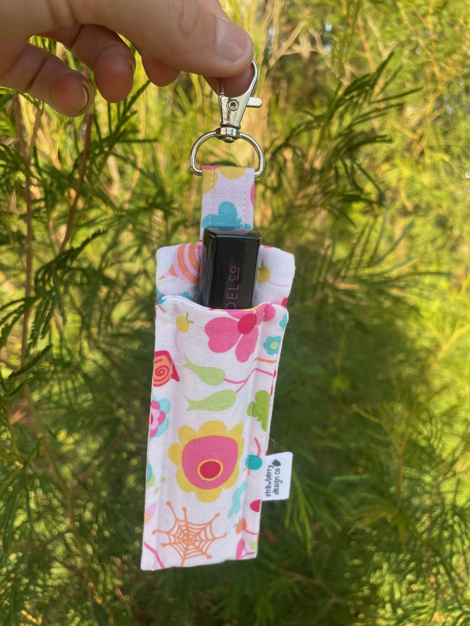 Colourful Garden Lipgloss Holder 3.jpeg