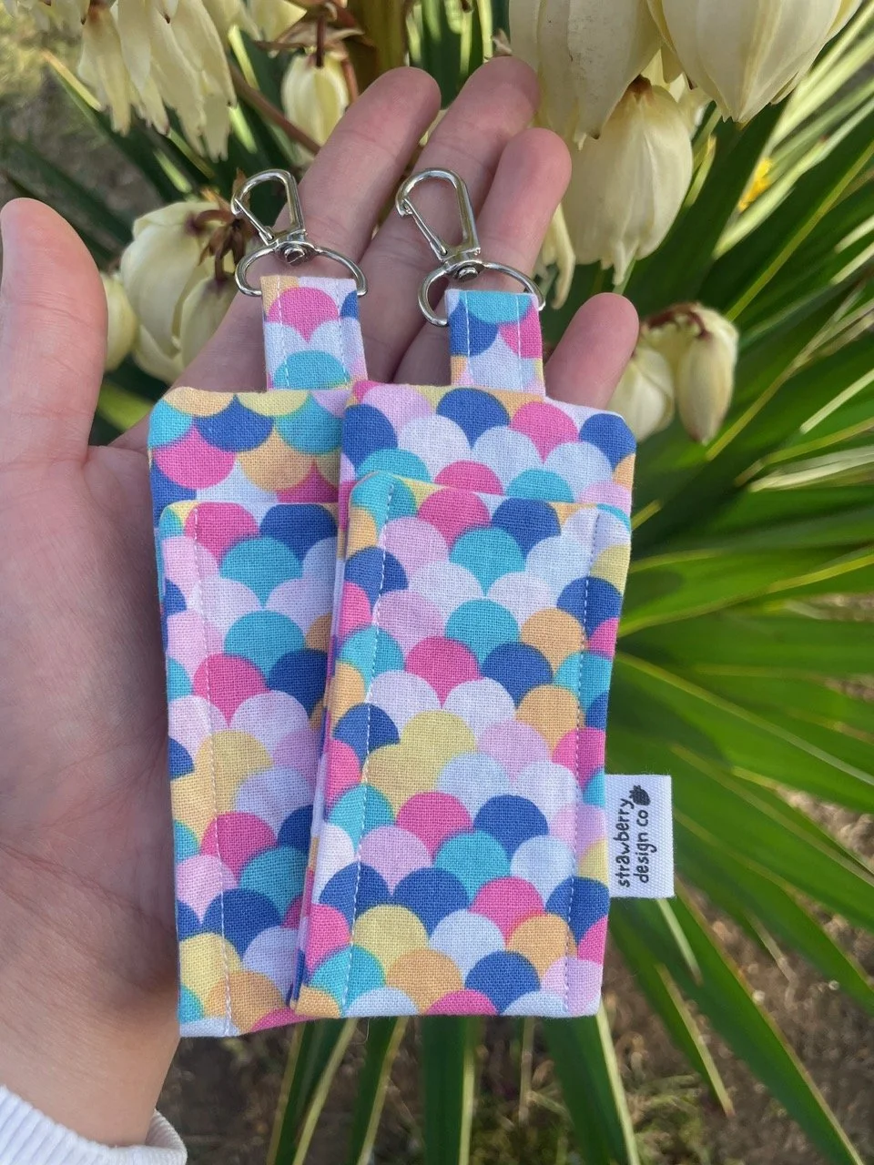Mermaid Scales Lipgloss Holder -front x2.jpeg