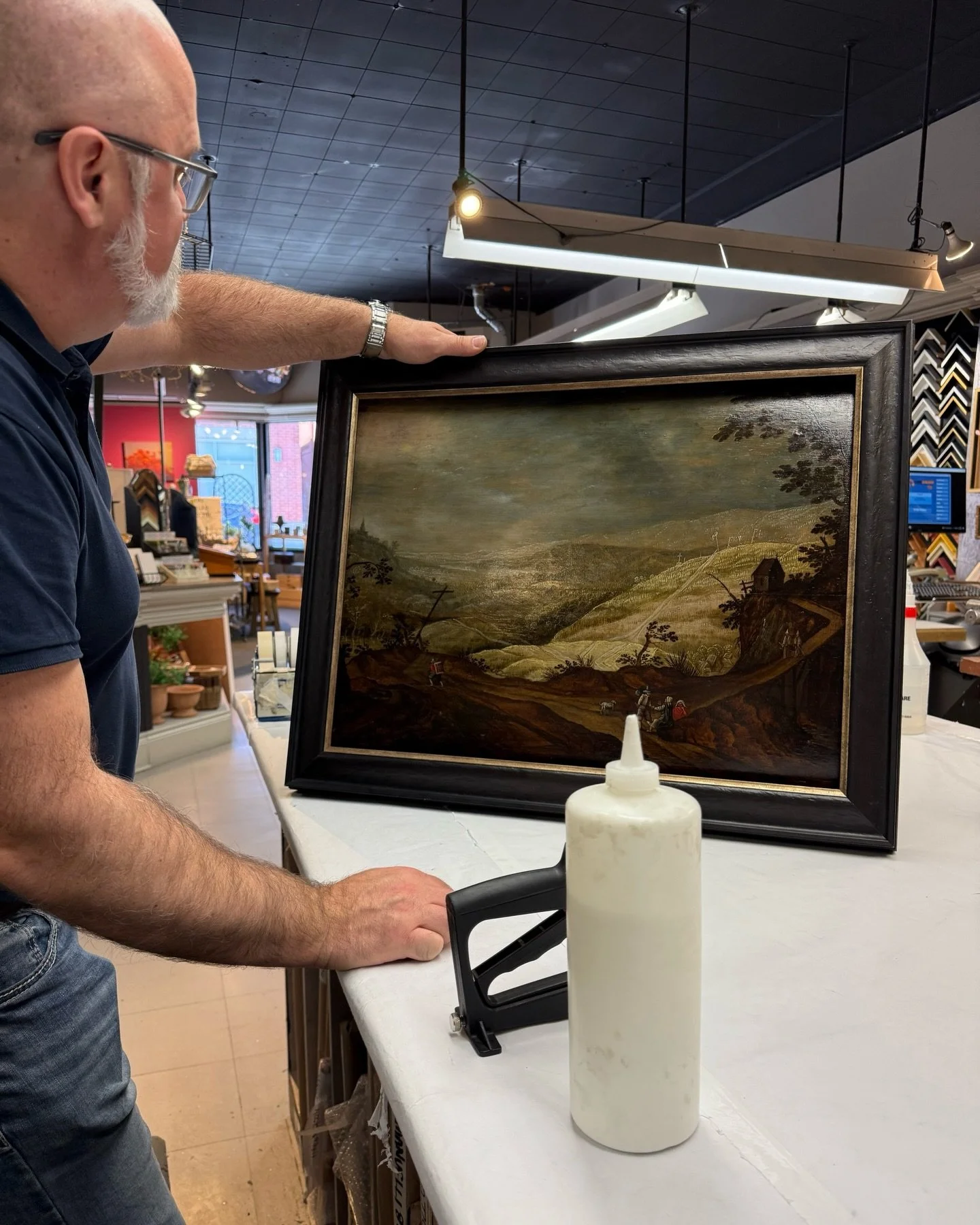 Some recent framing jobs we were really digging! ✨ 

Interested in getting some custom yourself? Come down for a consult! No appointment needed! Just show up with your lovely artwork and we&rsquo;ll give you some design advice free of charge :) 

📍1